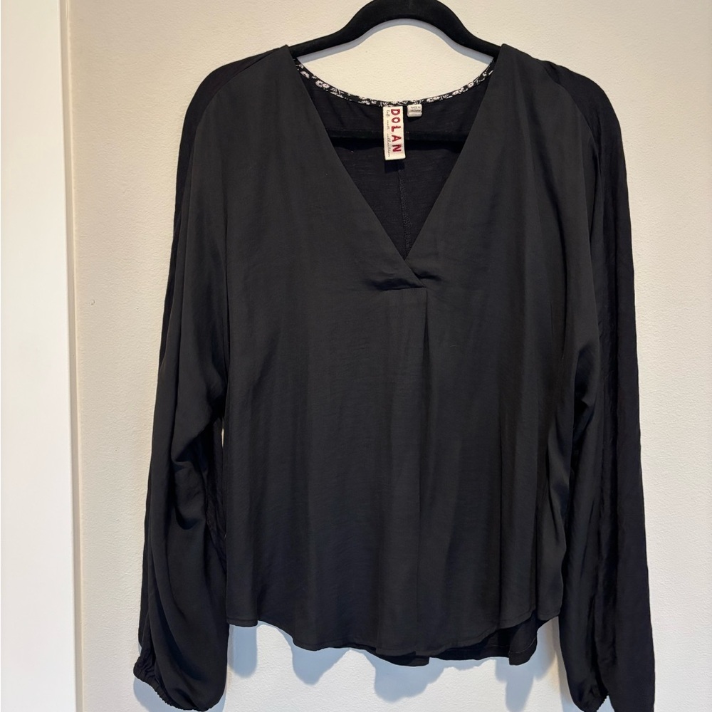 dolan Black V-Neck Long Sleeve Blouse